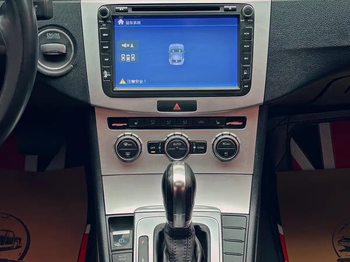 Volkswagen Magotan 2012 Facelift 1.8TSI Luxury фото 11