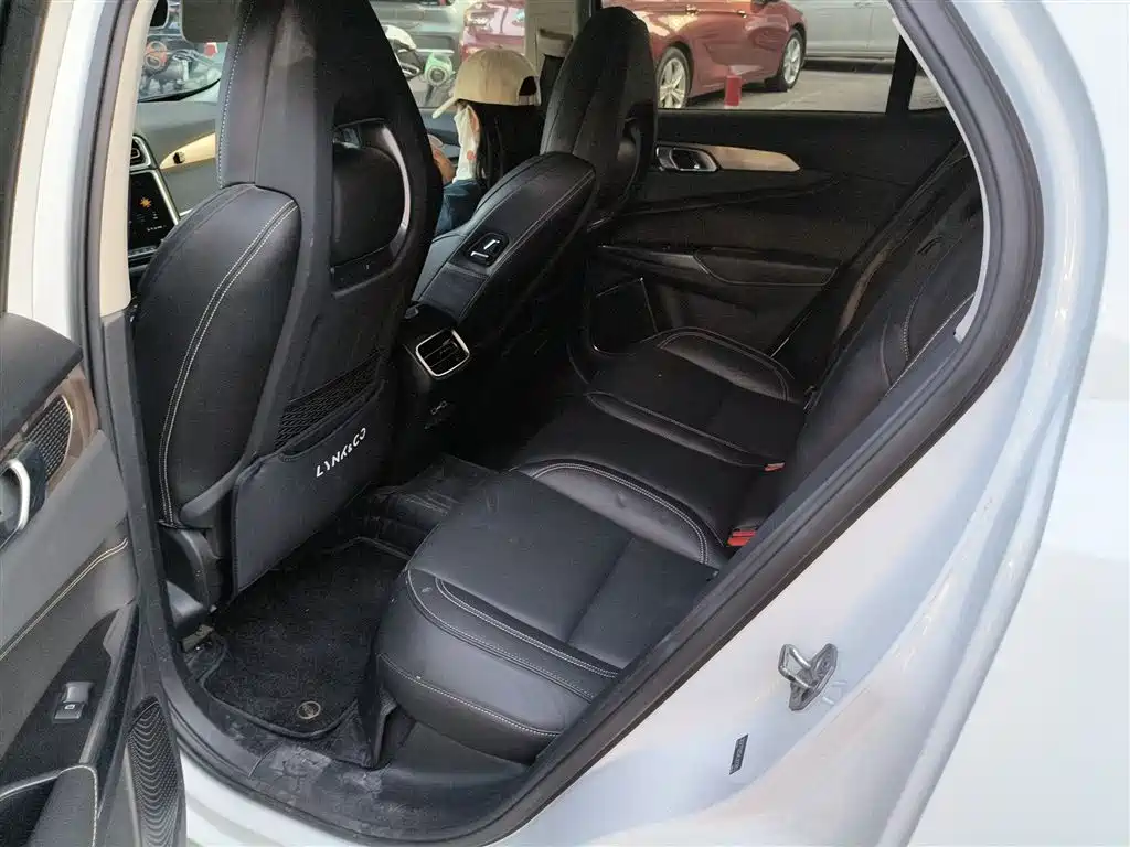 Lynk & Co 01 2019 2.0T 2WD Type Pro Version China V фото 15