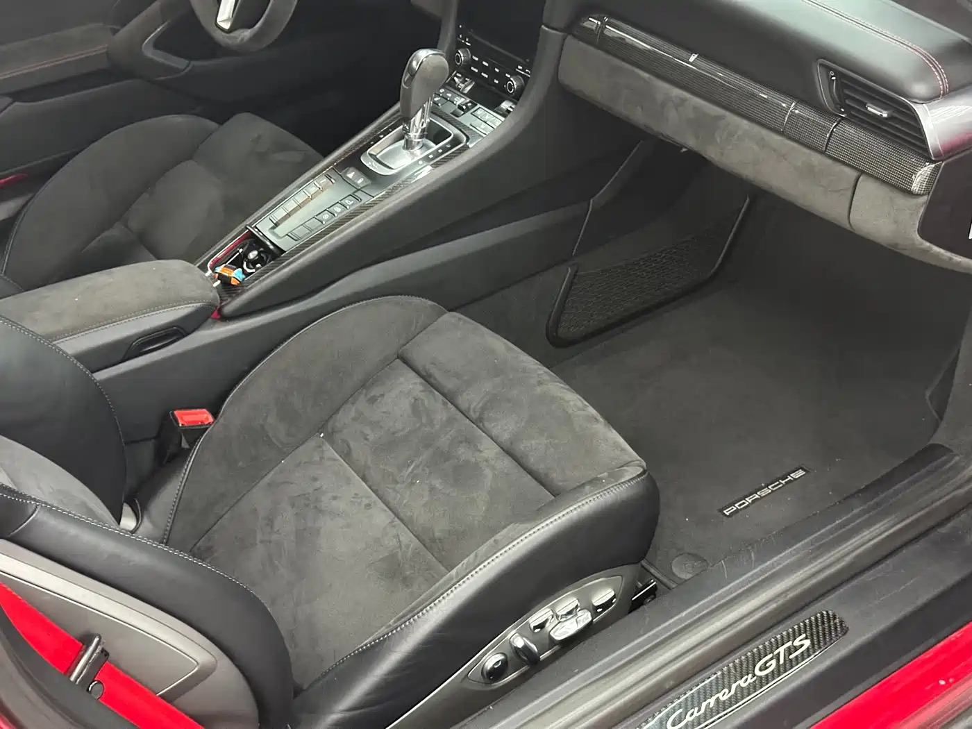 Porsche 911 2017 Carrera GTS 3.0T фото 11