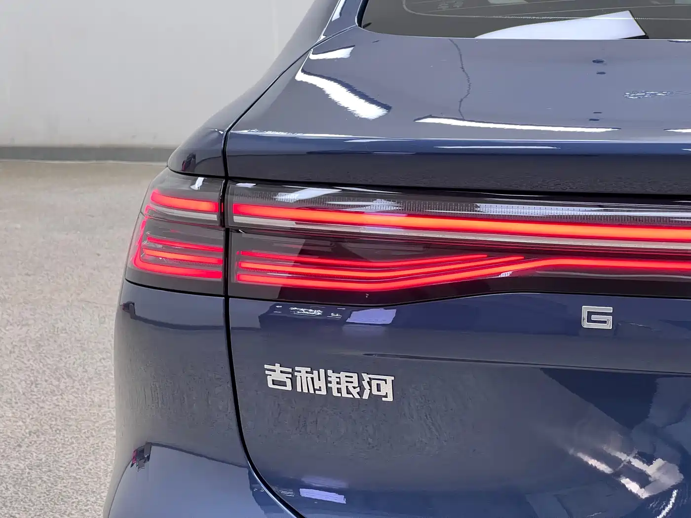 Geely Galaxy Galaxy A7 2025 EM-i фото 11