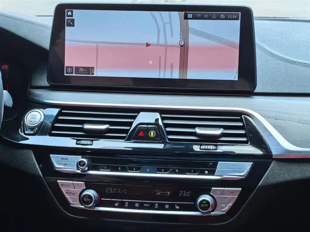 BMW 5 Series 2021 Facelift 530Li xDrive M Sport Package фото 13