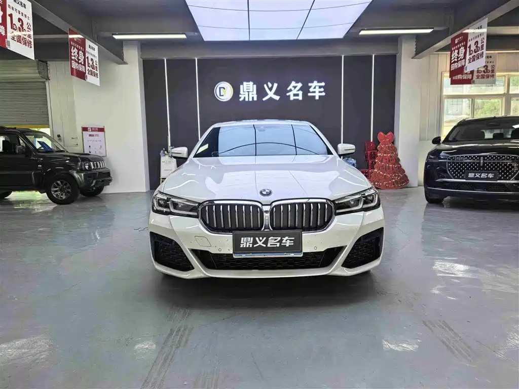 BMW 5 Series 2023 530Li Leading M Sport Package фото 2