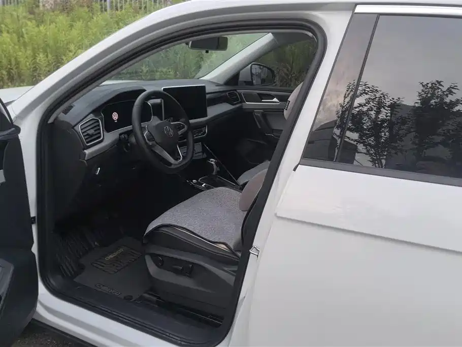 Volkswagen Tayron 2025 Shared Joy 330TSI фото 9