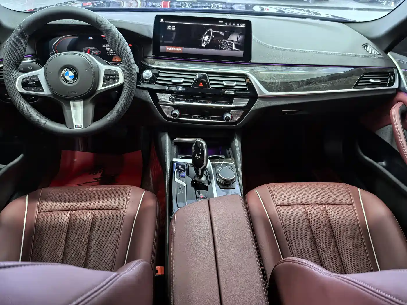 BMW 5 Series 2021 525Li M Sport Package фото 9