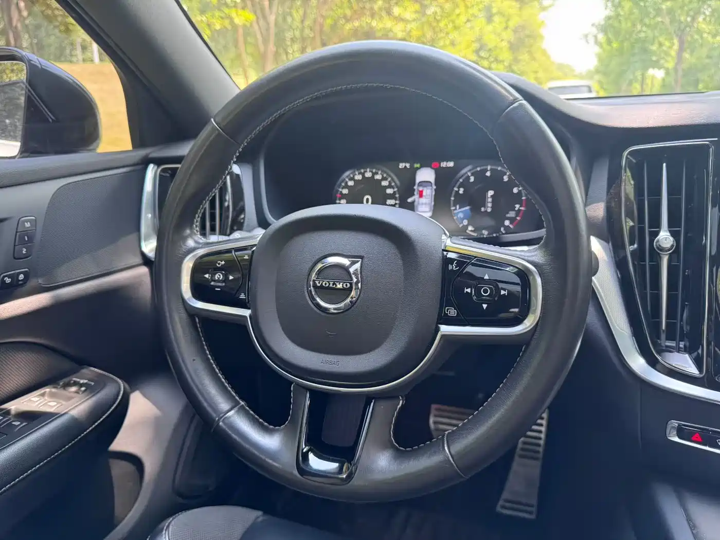 Volvo S60 2021 T4 Inscription Sport Edition фото 6