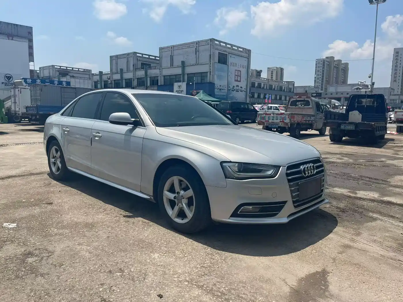 Audi A4L 2013 35 TFSI Automatic Standard фото 3