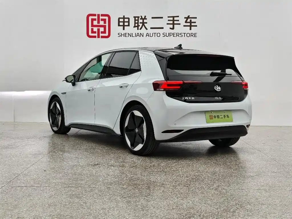 Volkswagen ID.3 2023 Upgraded Pure Intelligence Edition фото 4