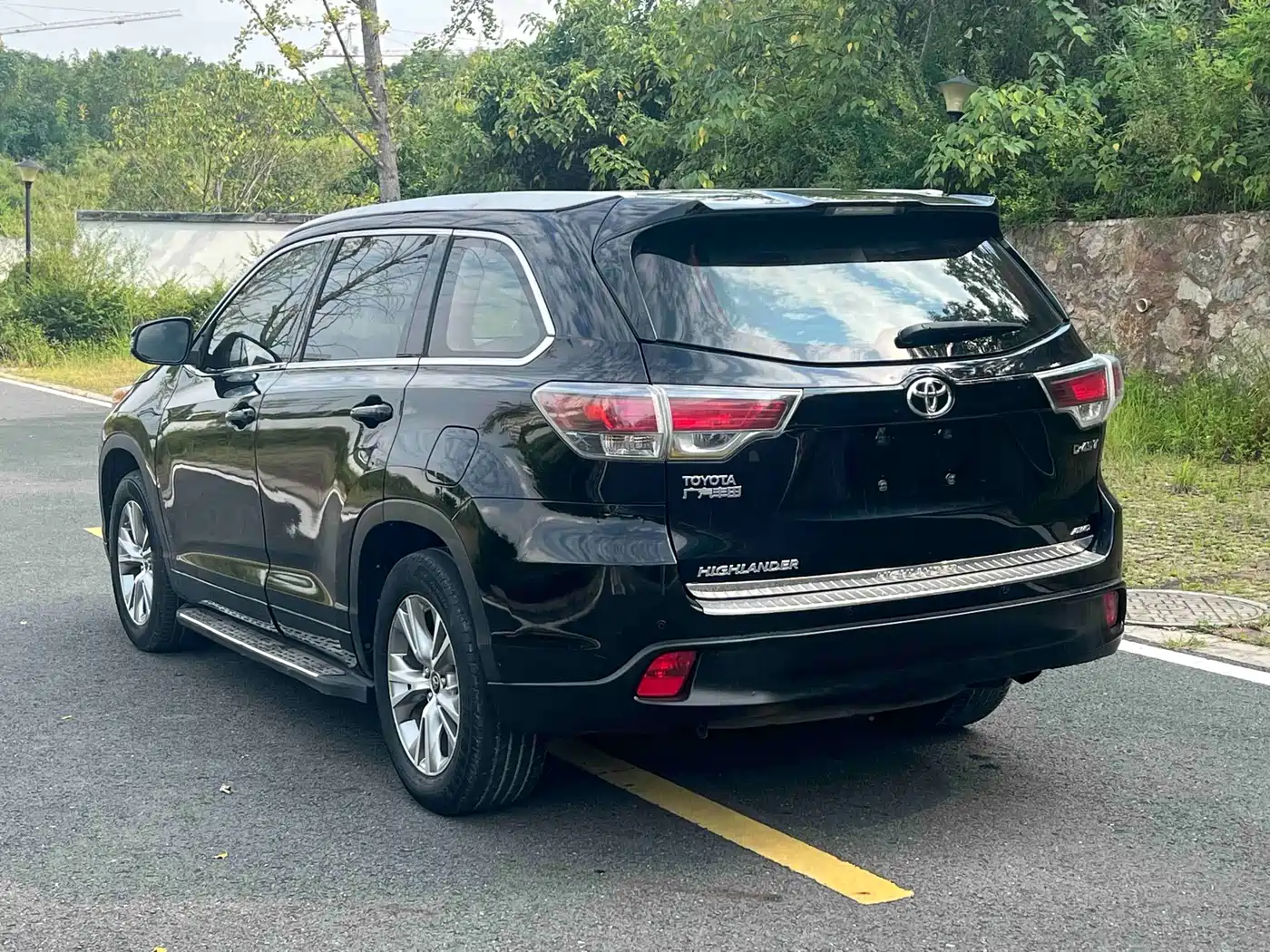Photo 4 - Toyota Highlander