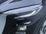 صورة 21 - Hongqi HS3 PHEV