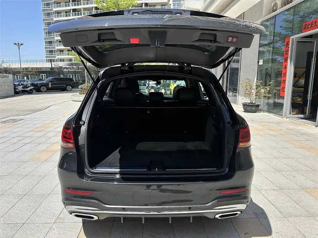 Mercedes-Benz GLC 2022 Facelift GLC 260 L 4MATIC Luxury Model фото 24