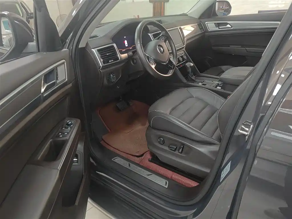 Volkswagen Teramont 2020 Facelift 330TSI 2WD Luxury фото 12