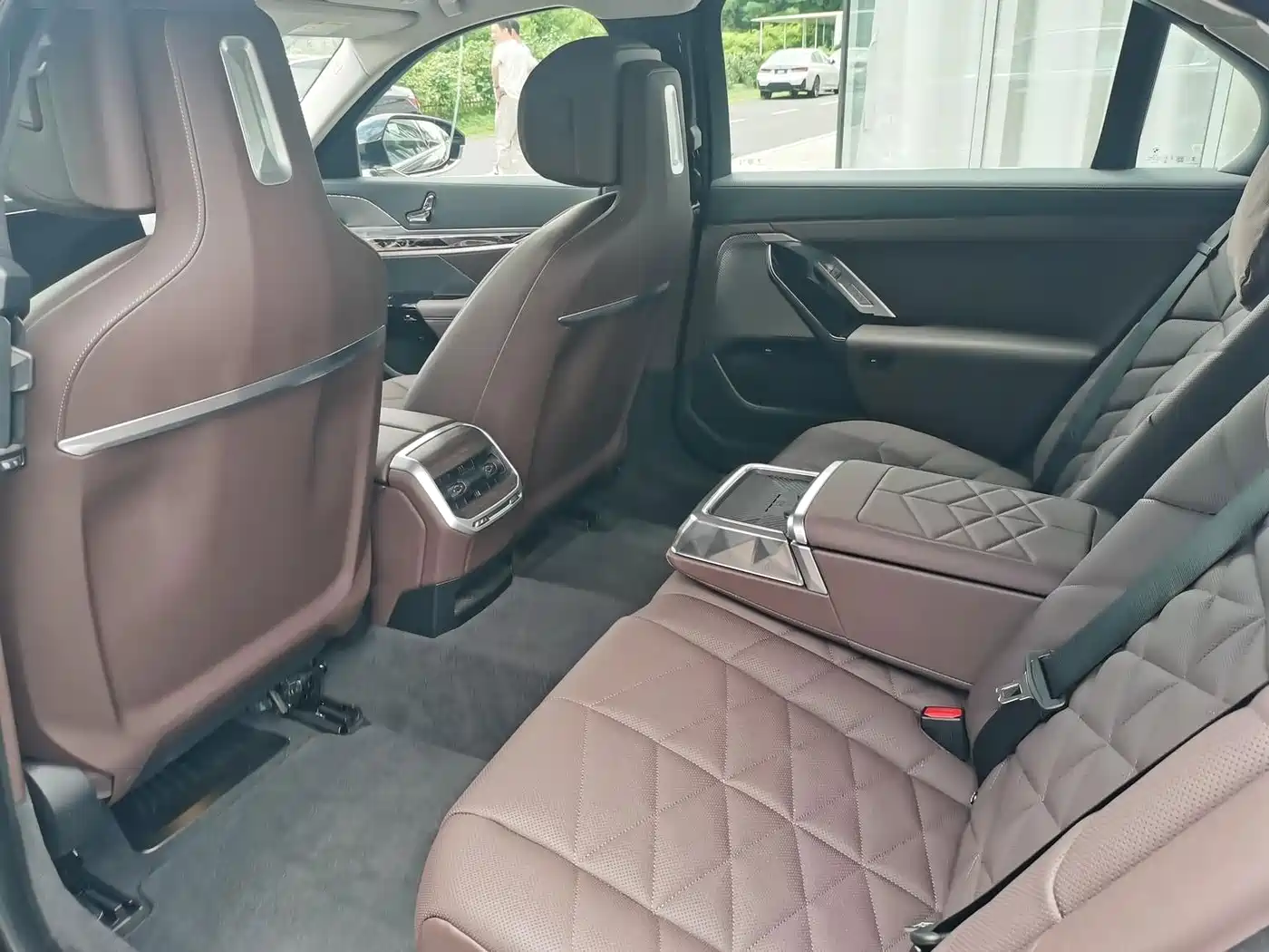 BMW i7 2025 2023 eDrive50L Leading Luxury Package