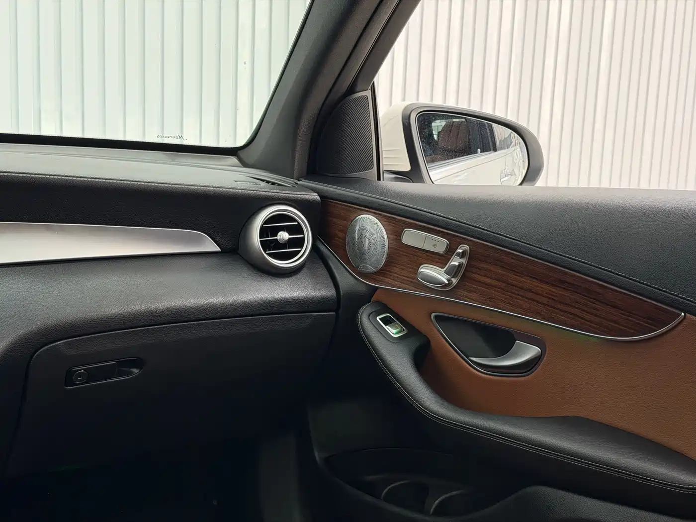 Mercedes-Benz GLC 2020 Facelift GLC 300 L 4MATIC Dynamic фото 14