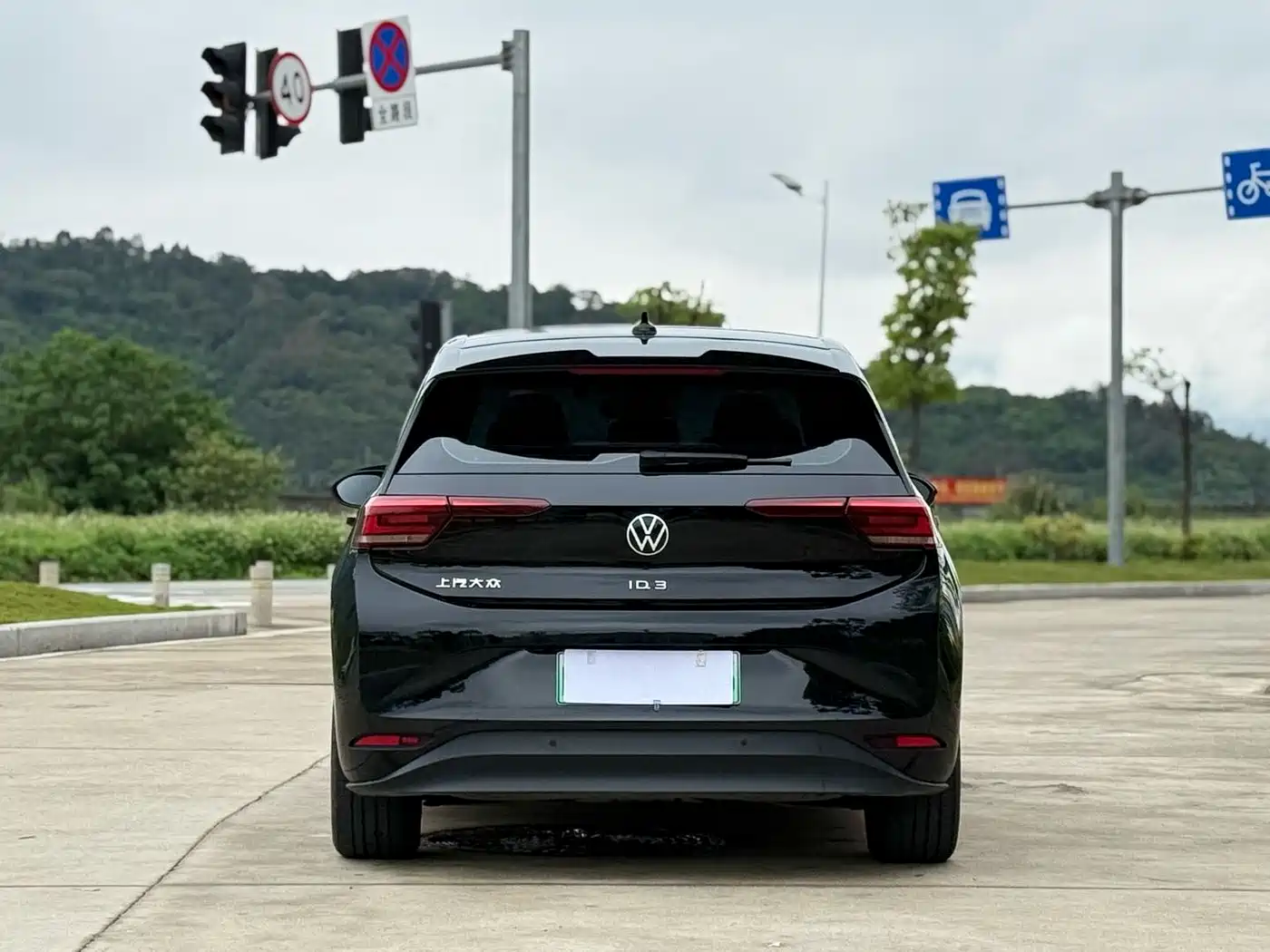 Volkswagen ID.3 2025 Facelift Smart Outstanding Edition фото 10