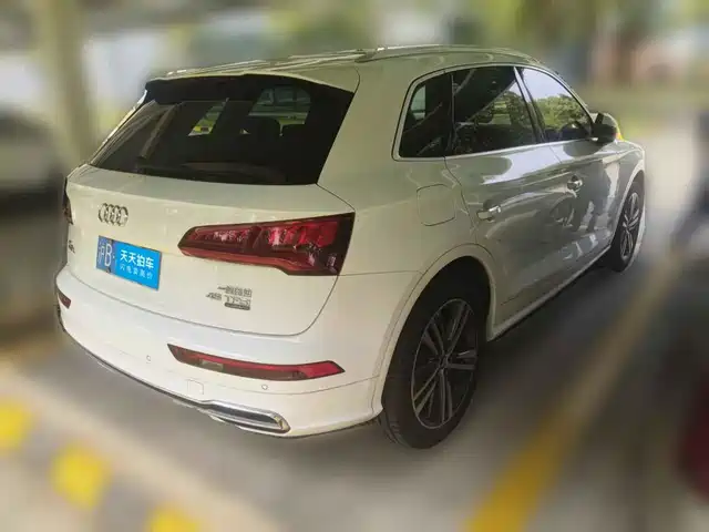 Audi Q5L 2018 45 TFSI Exclusive Sport China VI — фото 2
