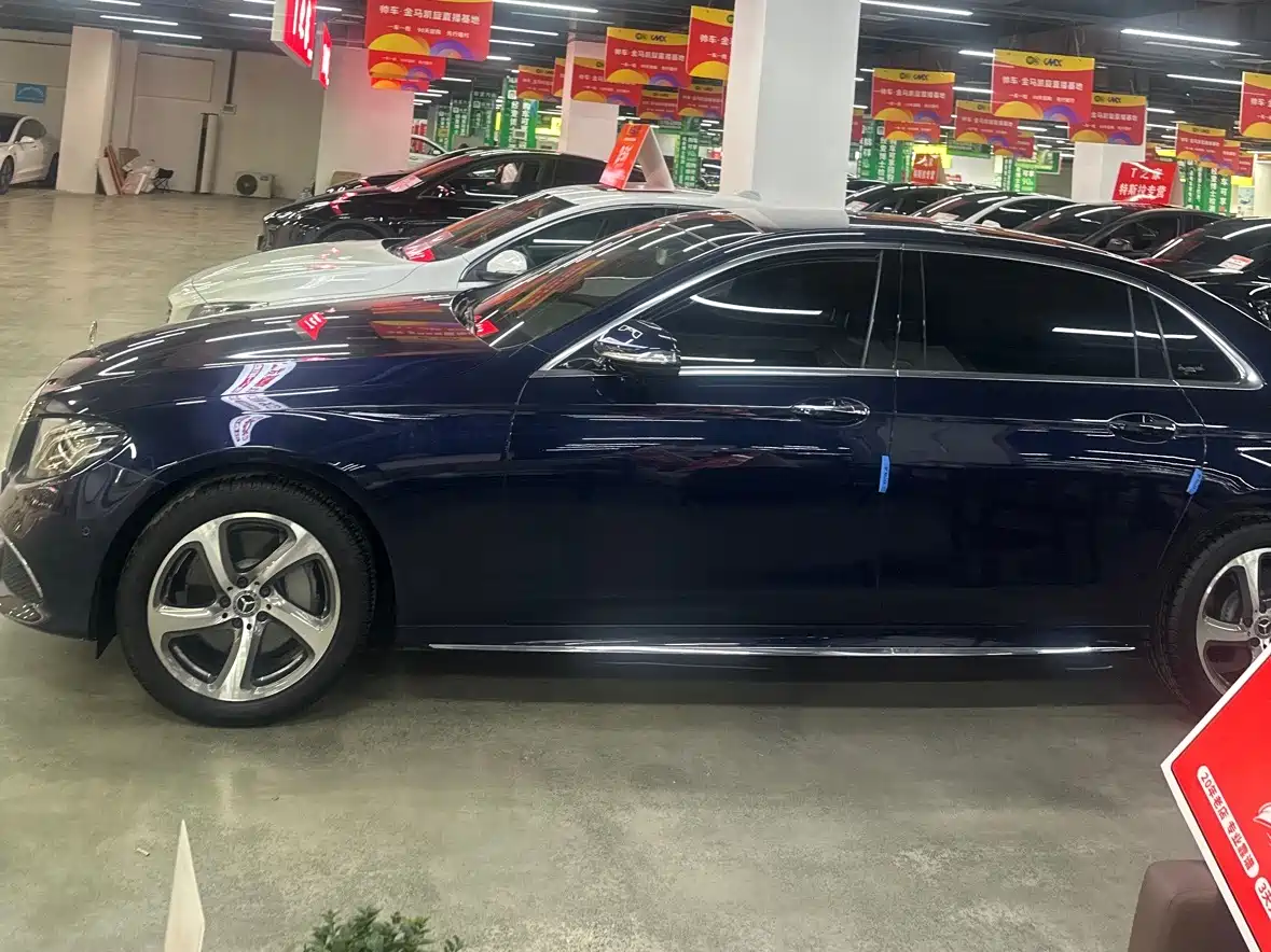 Mercedes-Benz E-Class 2019 E 300 L Sport Fashion фото 3