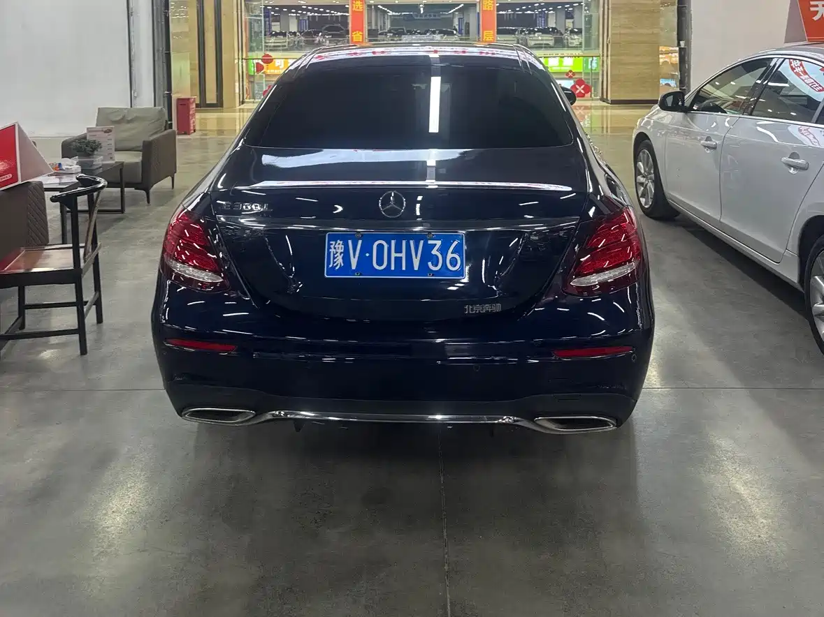 Mercedes-Benz E-Class 2019 E 300 L Sport Fashion фото 4