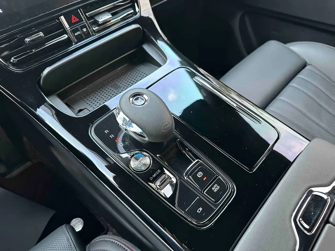 GAC Trumpchi Trumpchi M8 2024 Patriarch Series 400T Ultimate Edition фото 16