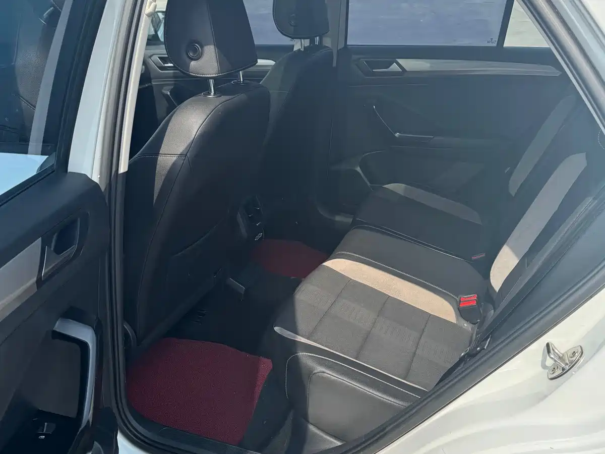 Volkswagen T-ROC 2022 280TSI DSG 2WD Elite PLUS фото 12