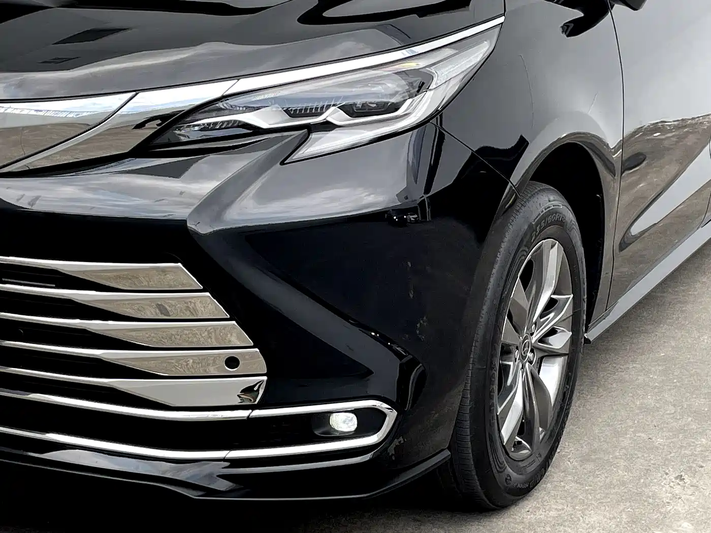 Toyota Sienna 2026 Model 2.5L Hybrid 2WD Comfort Edition фото 5