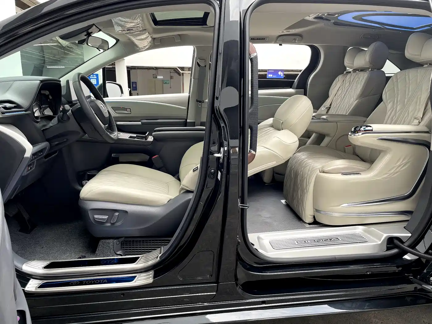 Toyota Sienna 2026 Model 2.5L Hybrid 2WD Comfort Edition фото 20