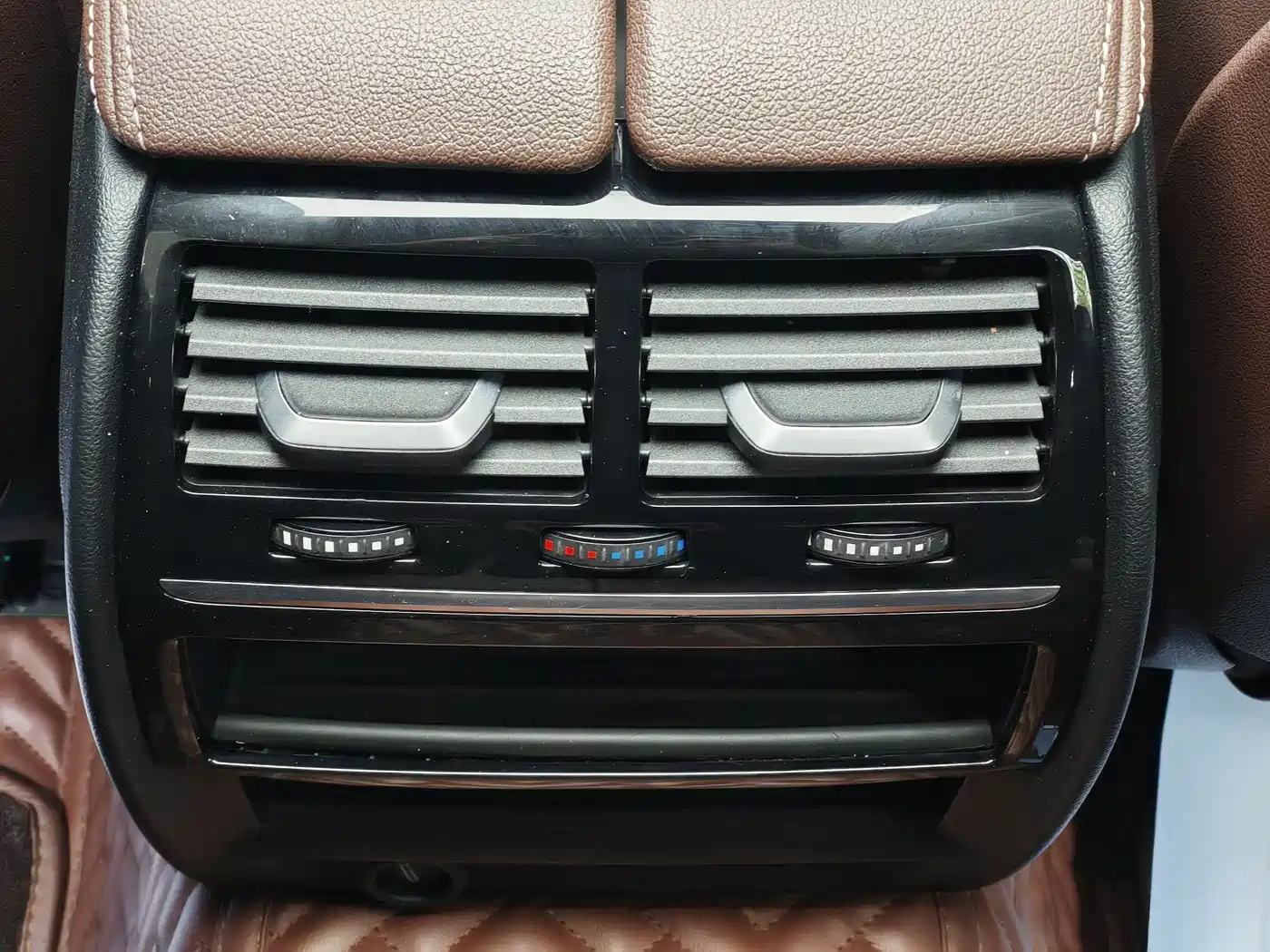 BMW 5 Series 2020 525Li Luxury Package фото 12