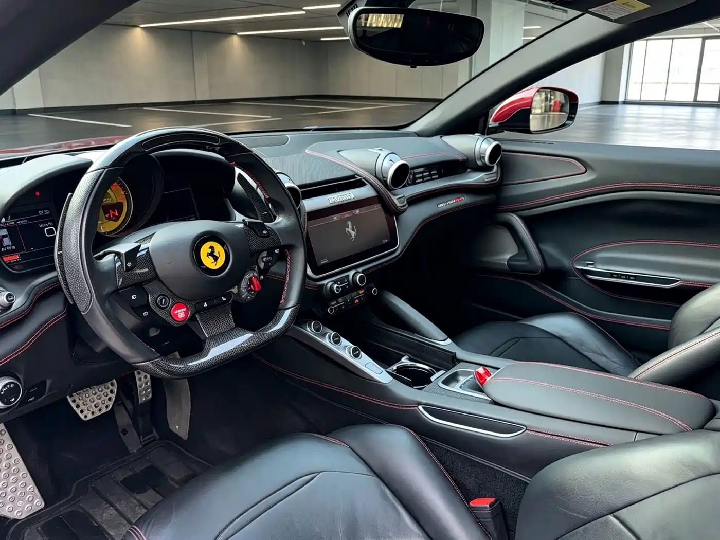 Ferrari GTC4Lusso 2018 2017 3.9T V8