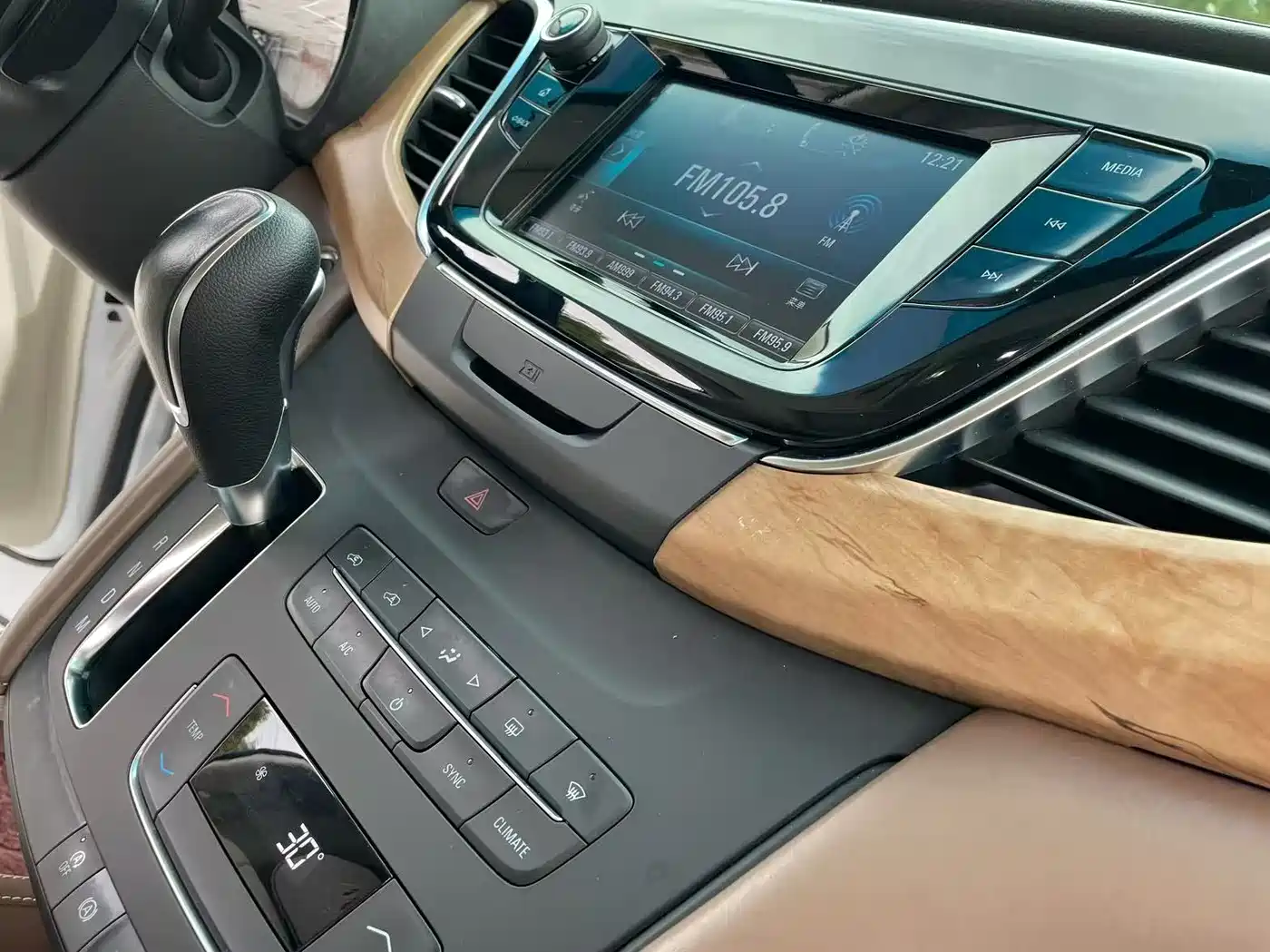 Buick GL8 2018 ES 28T Comfort Type China VI фото 9