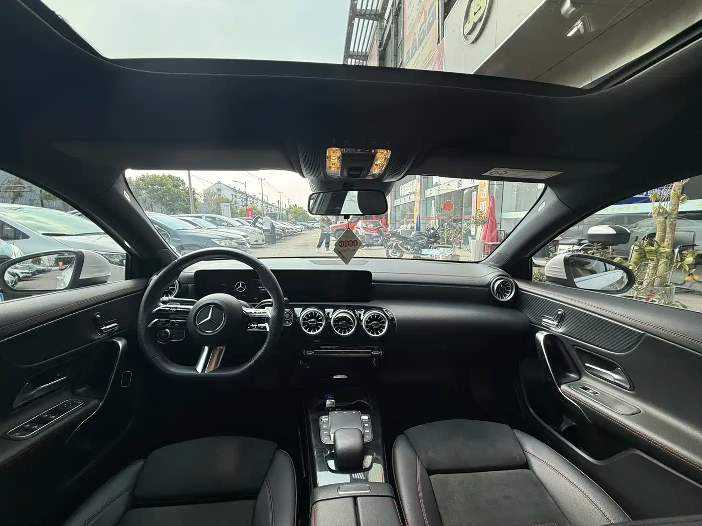 Mercedes-Benz A-Class 2023 A 200 L Fashion фото 5