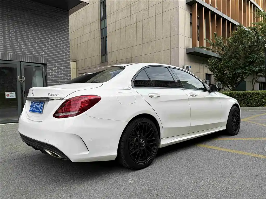 Mercedes-Benz C-Class 2017 C 200 Sport фото 11