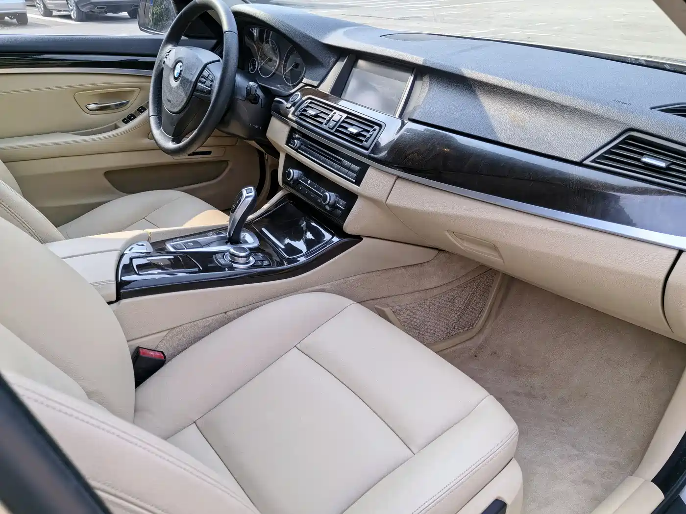 BMW 5 Series 2014 525Li Leading фото 7