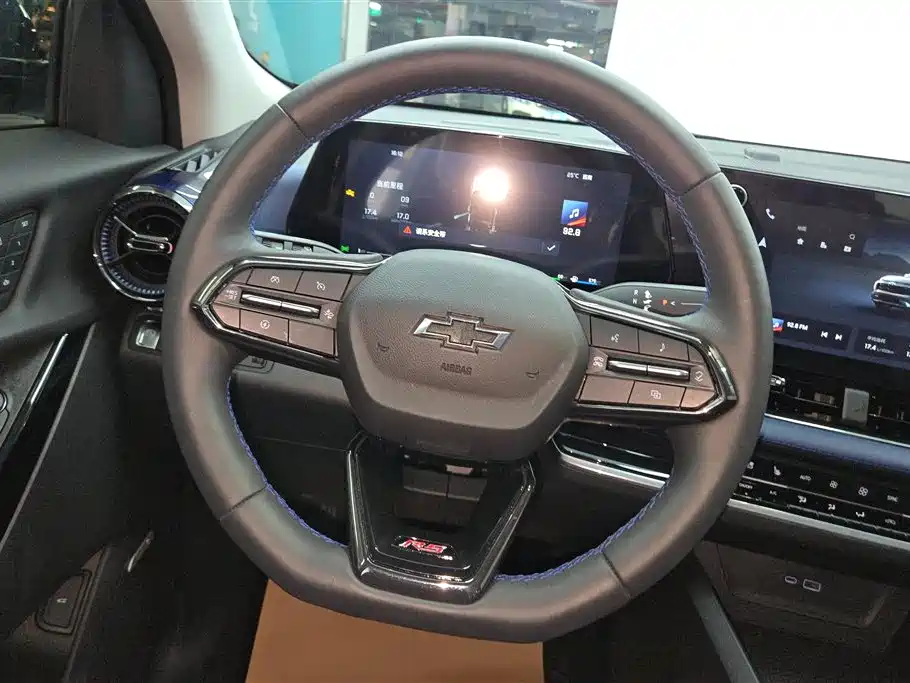 Chevrolet Equinox Plus 2024 102km RS Ultimate Edition фото 15