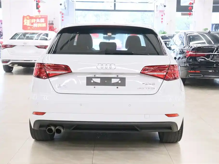 Audi A3 2017 Sportback 35 TFSI Progressive фото 4
