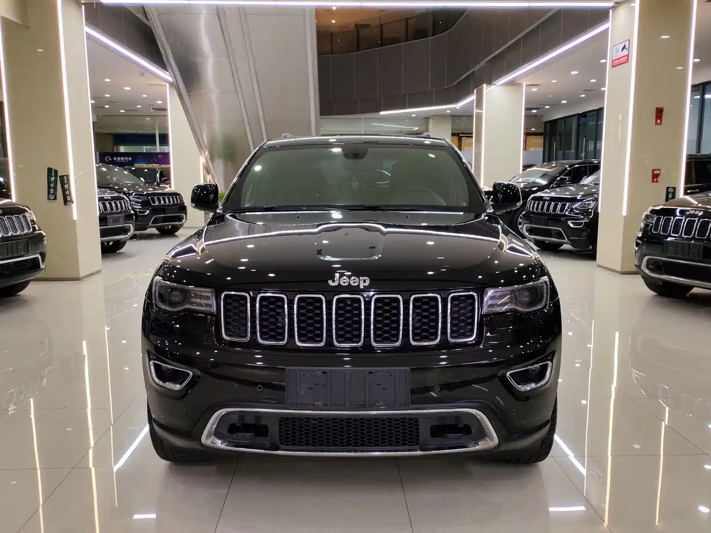 Jeep Grand Cherokee (Import) 2020 2020 3.0L Elite Navigation Edition