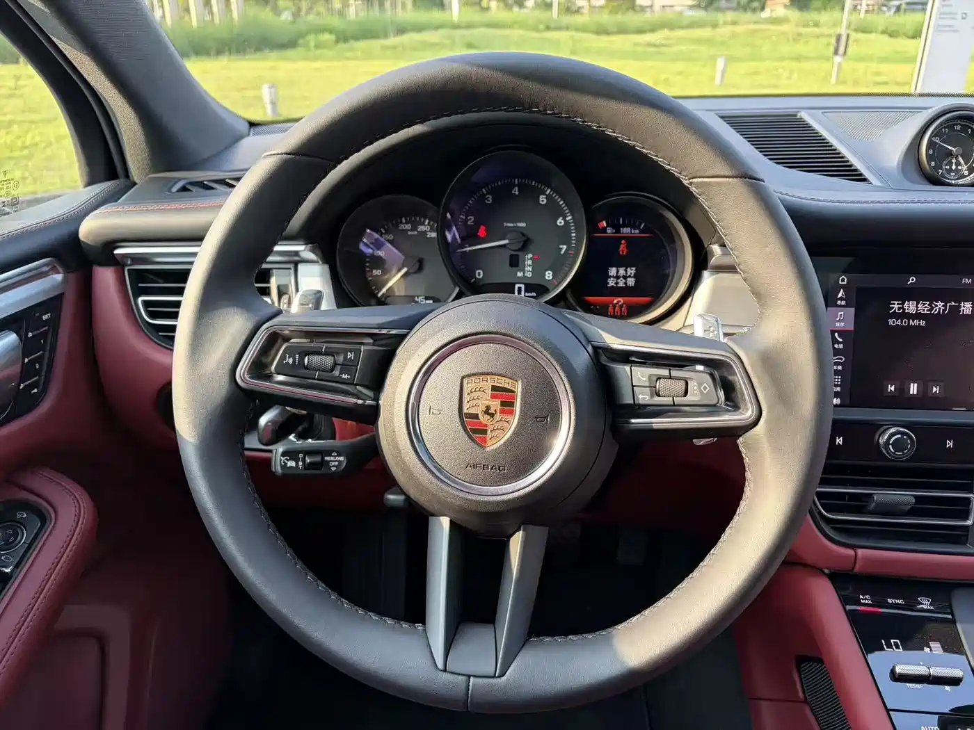 Porsche Macan 2024 Macan 2.0T фото 15