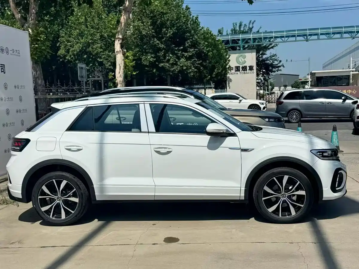 Volkswagen T-ROC 2026 2026 300TSI DSG 2WD Morning Light Edition