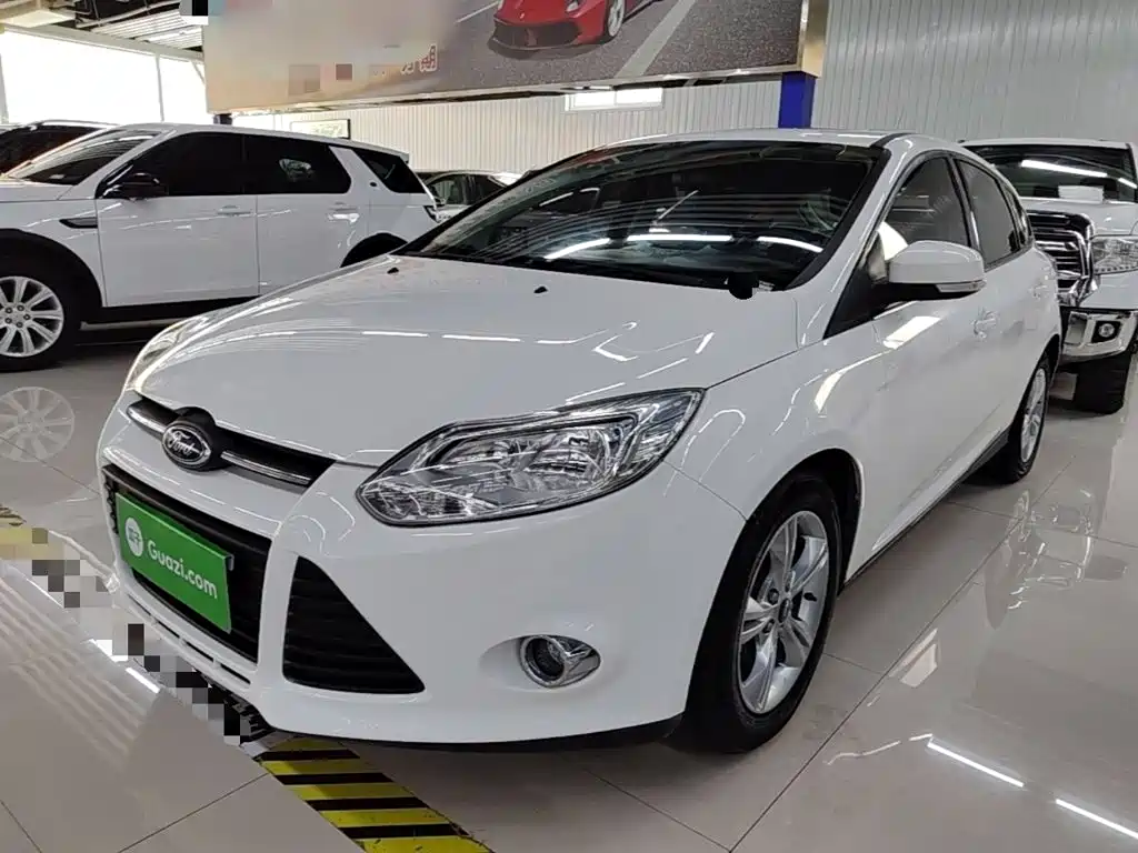 Фото 2 - Ford Focus