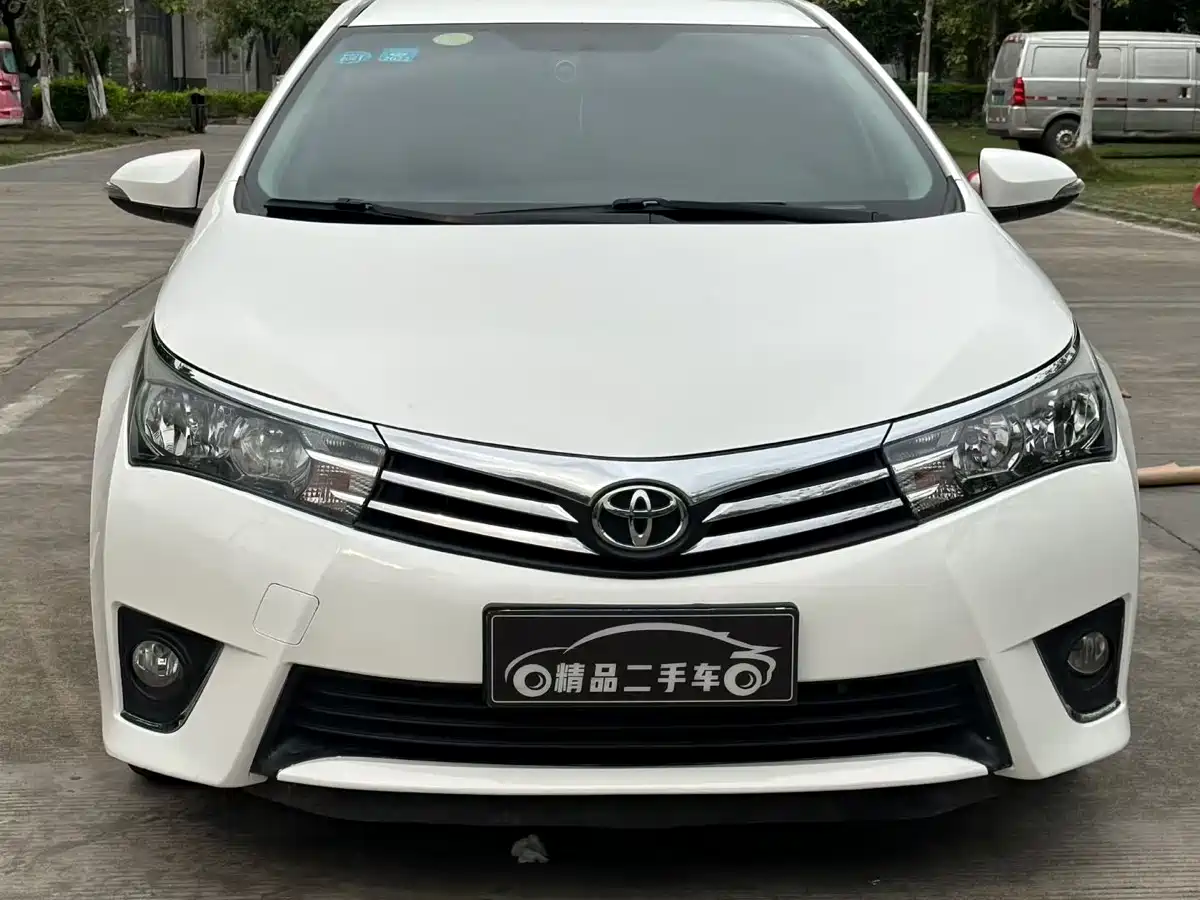 Toyota Corolla 2017 Facelift 1.6L S-CVT GL фото 3