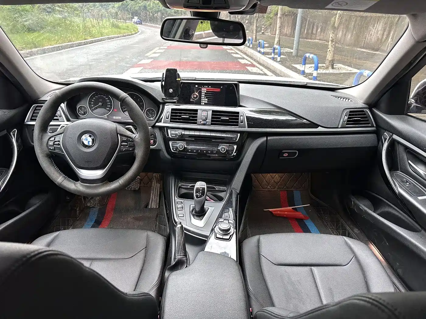 BMW 3 Series 2017 320Li M Sport фото 8