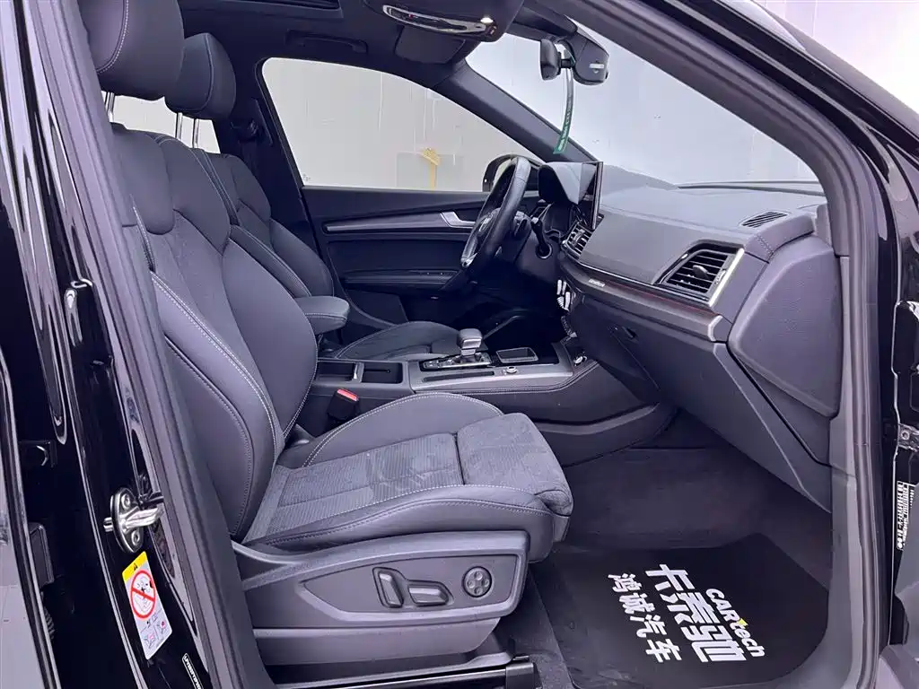 Audi Q5L Sportback 2022 40 TFSI Luxury фото 19