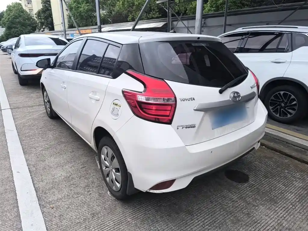 Toyota YARiS L Zhi Xuan 2016 Facelift 1.5E CVT Charming Edition фото 5