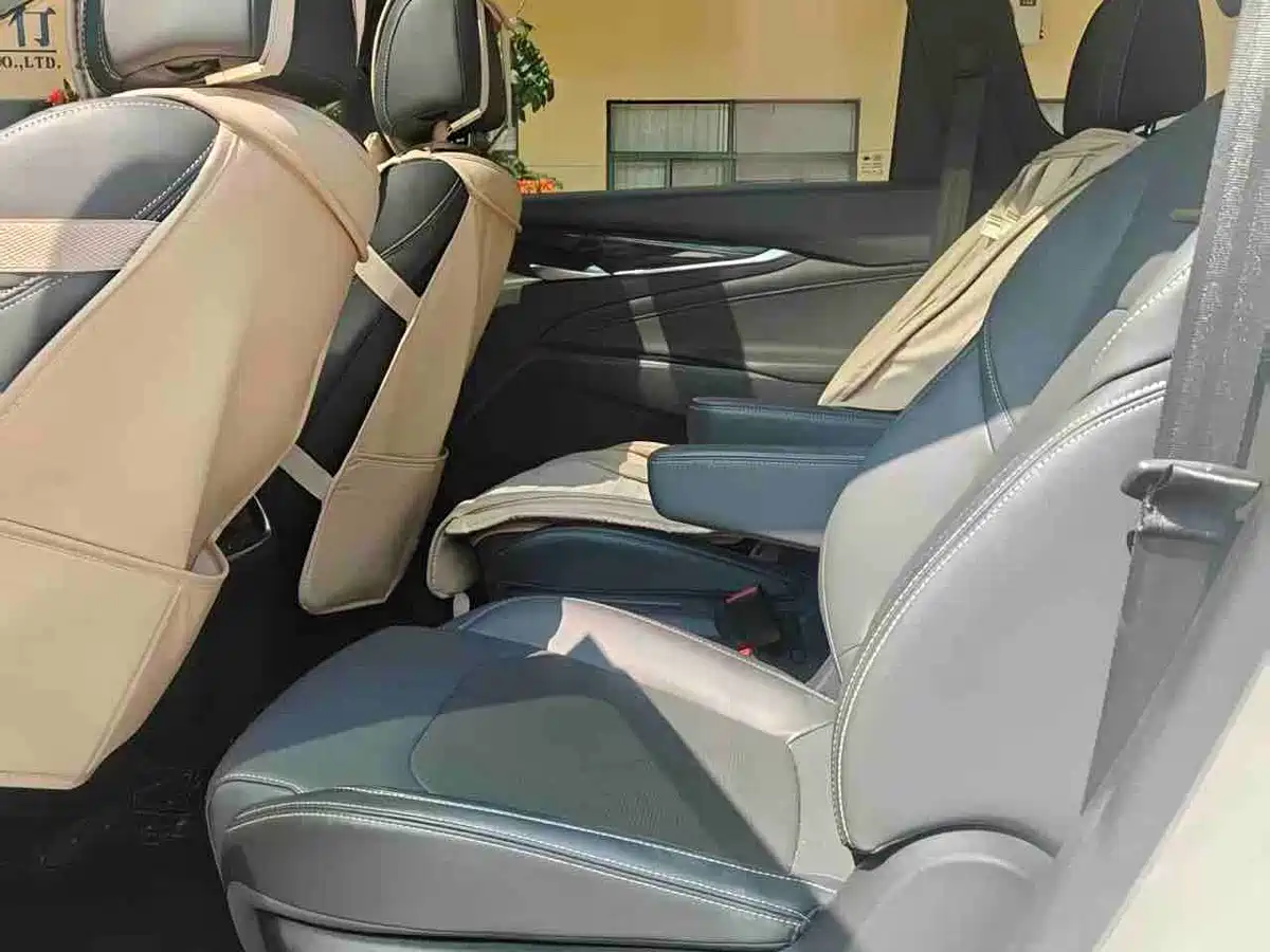 SAIC Maxus Maxus G50 2019 1.5T First Edition Automatic Luxury 6-Seater фото 5