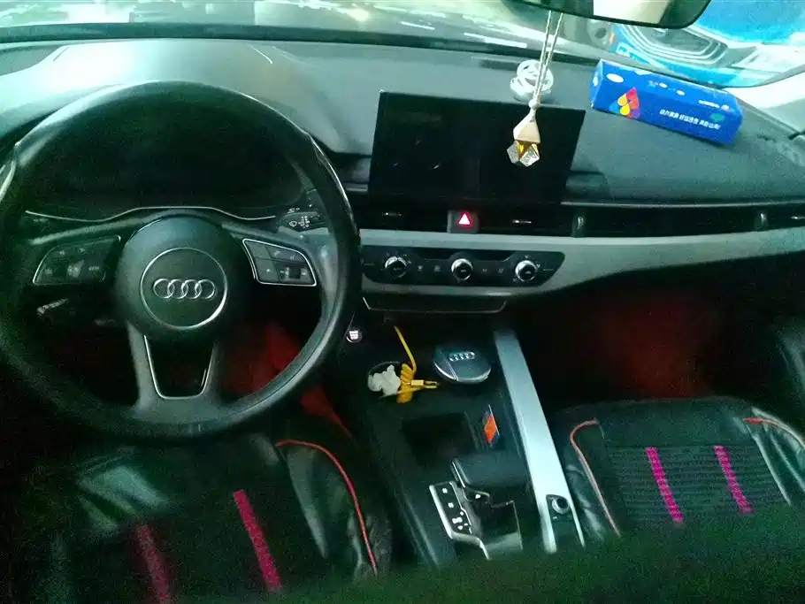Audi A4L 2020 40 TFSI Fashion Dynamic Edition фото 12