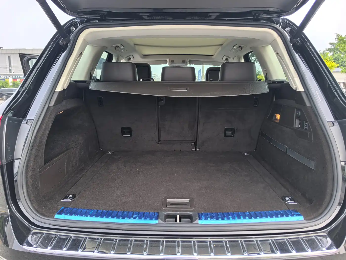 Volkswagen Touareg 2017 3.0TSI Explorer Edition фото 25