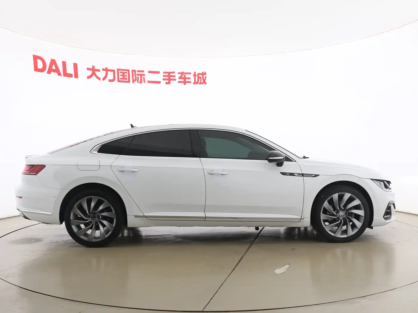 Volkswagen FAW-Volkswagen CC 2021 380TSI Eye-catching Edition фото 11