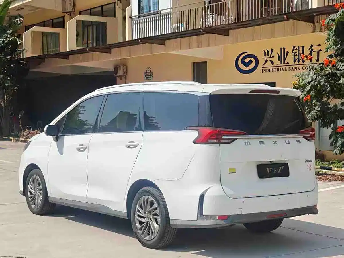 SAIC Maxus Maxus G50 2019 1.5T First Edition Automatic Luxury 6-Seater фото 9