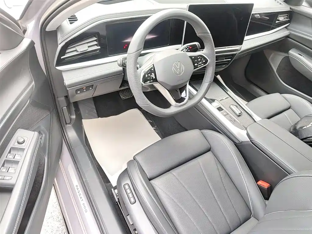 Volkswagen Passat 2025 Pro 380TSI Dragon Prestige Edition фото 16