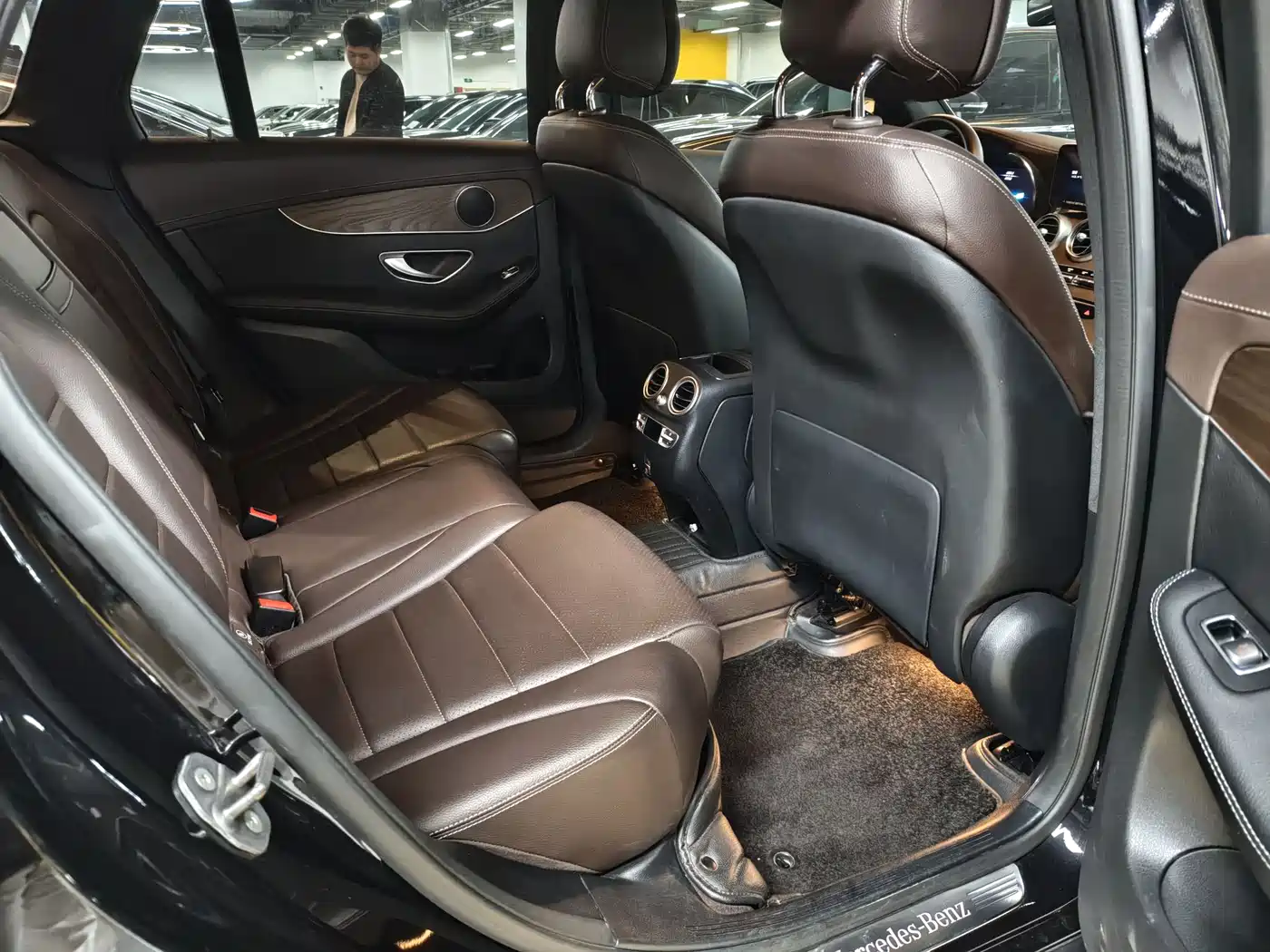 Mercedes-Benz GLC 2020 Facelift GLC 260 L 4MATIC Luxury фото 12