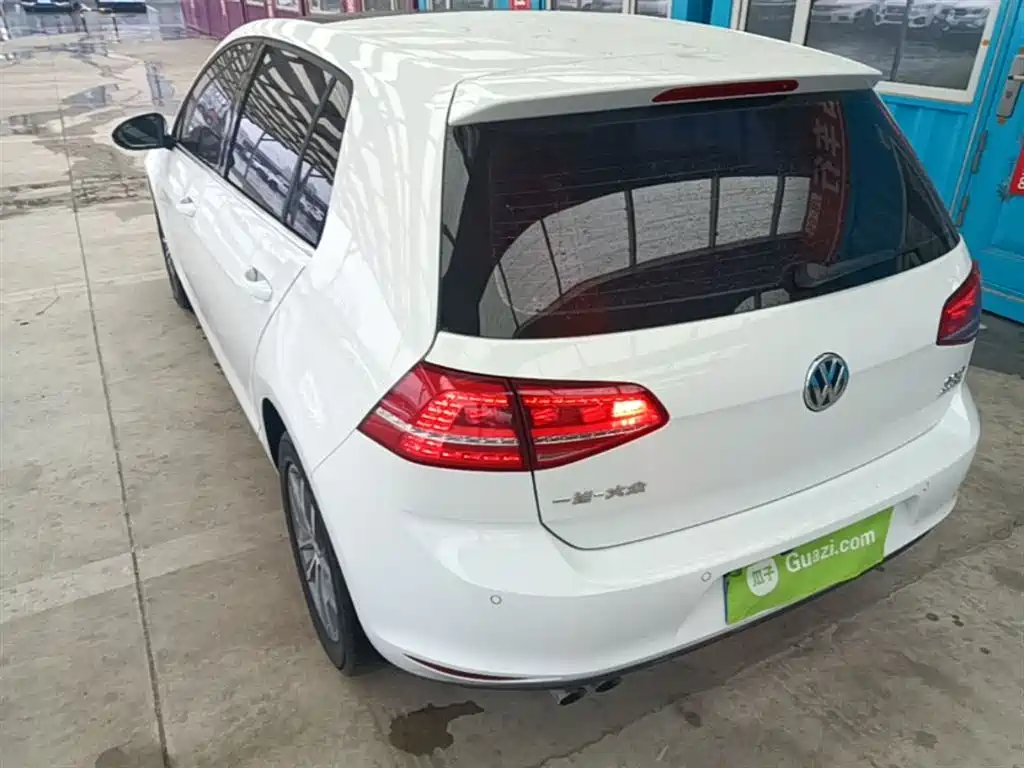 Volkswagen Golf 2016 230TSI Automatic Luxury фото 5