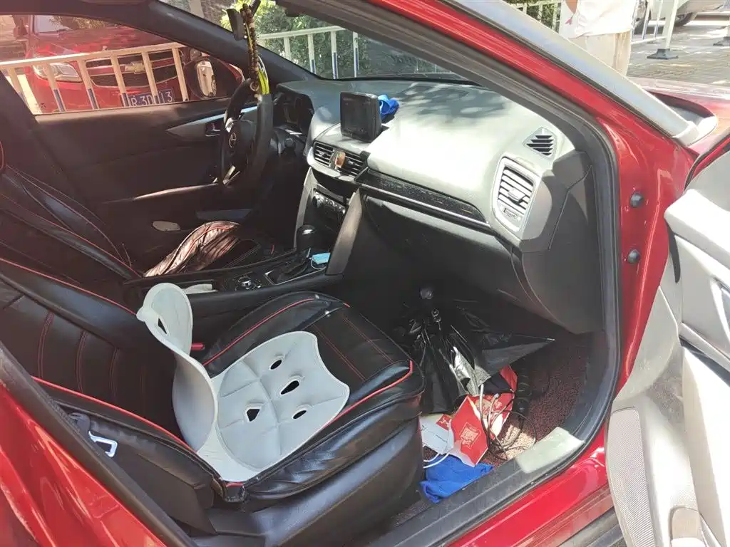 Фото 20 - Mazda CX-4